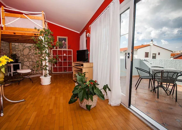 Apartment Schoenes Mit Klima, Wlan, Haustiere Erlaubt Baska (Krk)